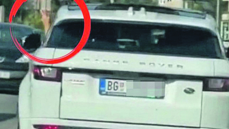 BOLESNA OSVETA ZA SEVERINU- HRVATSKA POLICIJA PROTERALA SRPSKU PORODICU ZBOG TRI PRSTA Opozicionari koji su tako srčano branili pevaljku sada se, naravno, ne oglašavaju