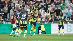 HET-TRIK HALANDA Siti ubedljiv protiv Vest Hema