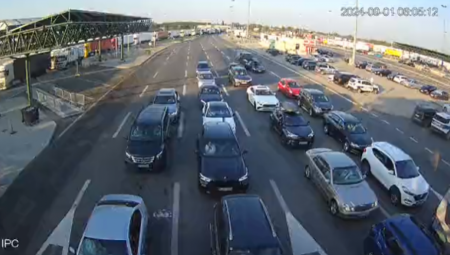 NAJDUŽA ČEKANJA NA HORGOŠU Evo kakva je situacija na drugim graničnim prelazima (FOTO)