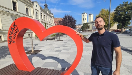 MLADI LJUBOMIR SE IZ BEOGRADA VRATIO U SVOJ RODNI KRAJ! Mladi specijalizant kardiohirurgije spreman da spasava živote ljudi! (FOTO)