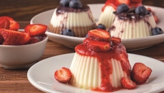 NAJLEPŠE POSLASTICE SA JAGODAMA Pomeraju granice dobrog ukusa, a ulepšaće svaku trpezu