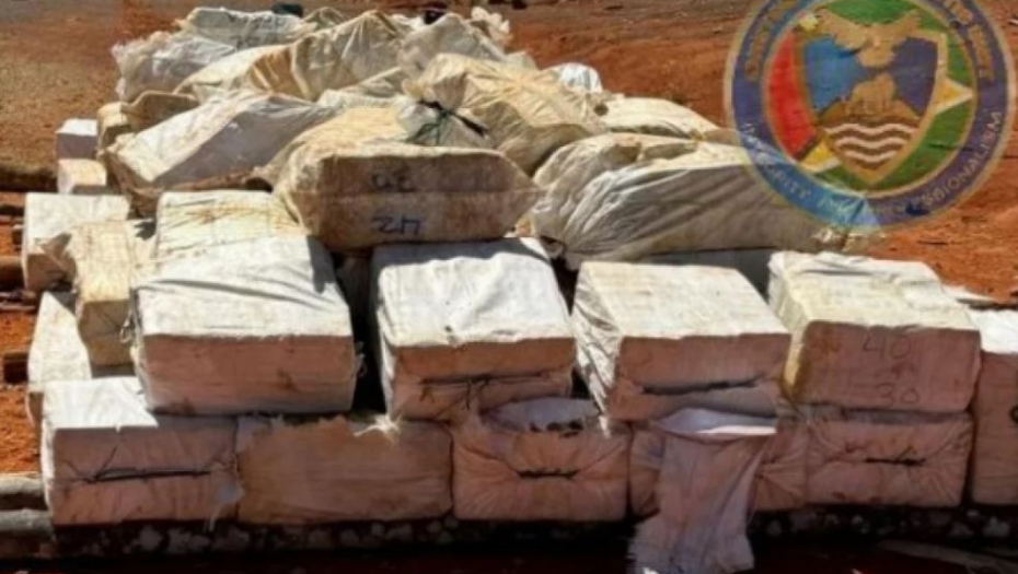 U DŽUNGLI ZAPLENJENO 3,6 TONA KOKAINA: Droga bila vešto sakrivena