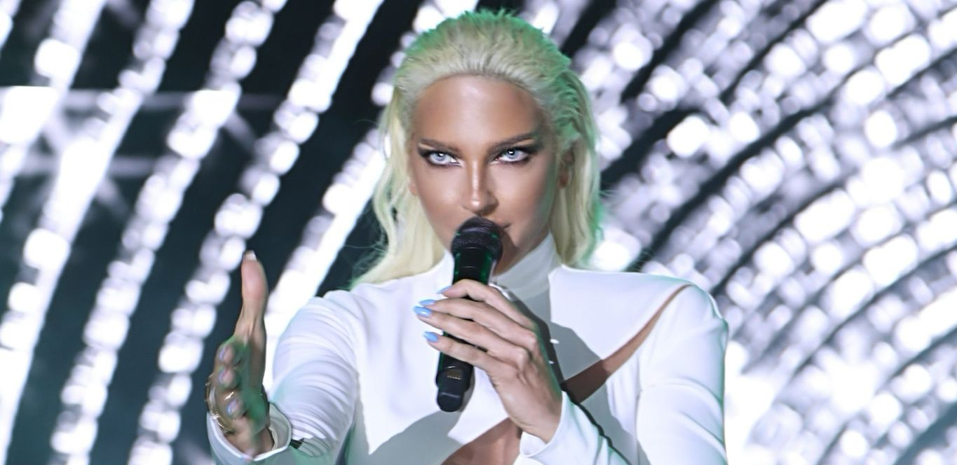 KARLEUŠA OBARA SVE REKORDE! Jelena u Subotici priredila koncert za pamćenje