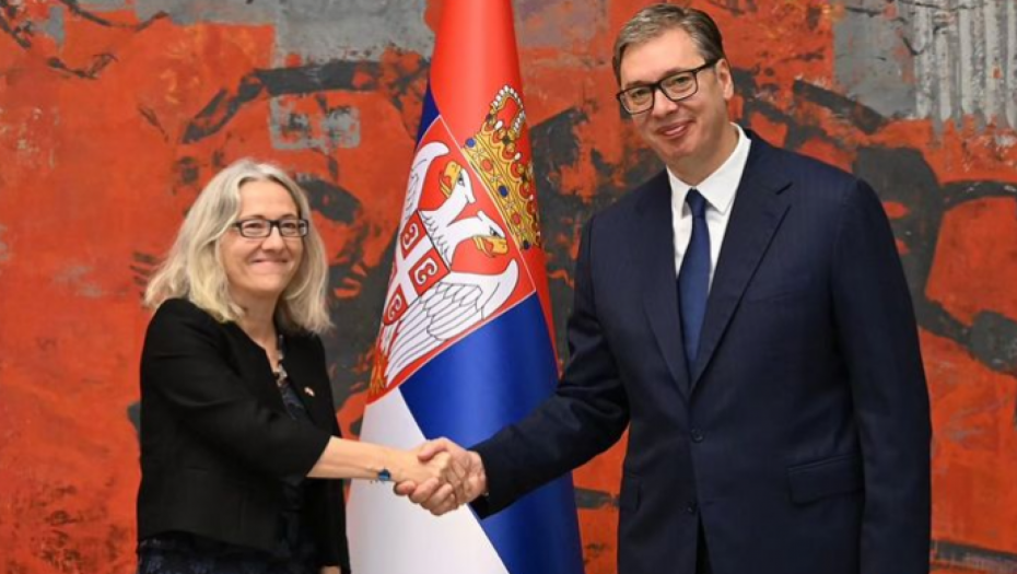 Vučić primio akreditivna pisma ambasadorke Švajcarske Lugon-Mulen