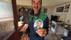 SRBIN RADE JOŠ SAMUJE, ŽENSKO, VELI, U ŽIVOTU NIJE PIPNUO! Kupatilo završio pa digao i kredit! Svi mislili ženi se, kad ono - šok