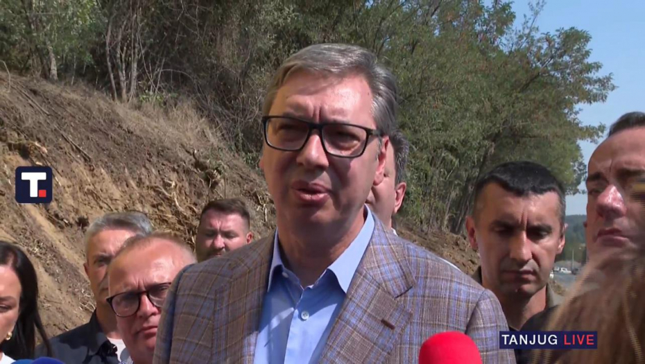 VUČIĆA PITALI ZAŠTO SPAVA U KASARNI Predsednik KRATKO, ali jasno odgovorio svima koji ga hejtuju