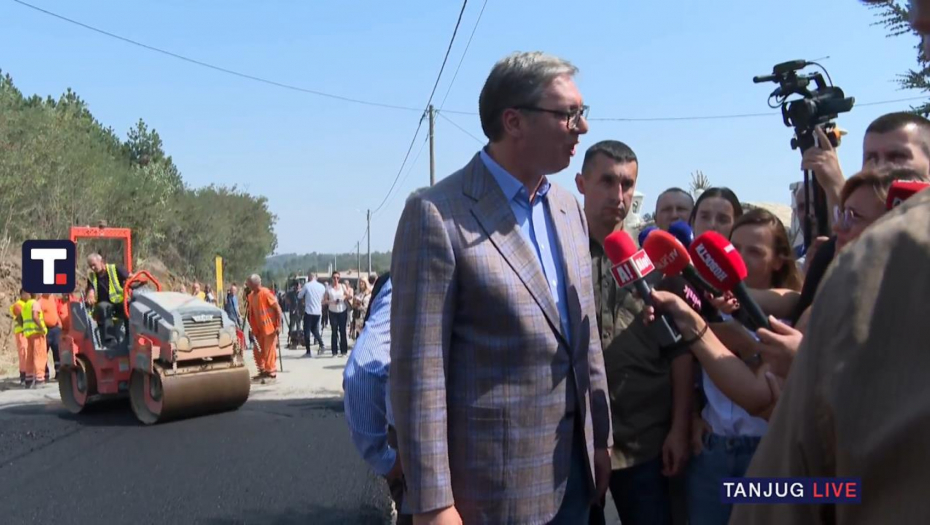 Vučić: Nadam se da ćemo izdržati i tokom zime sa ovakvim cenama struje