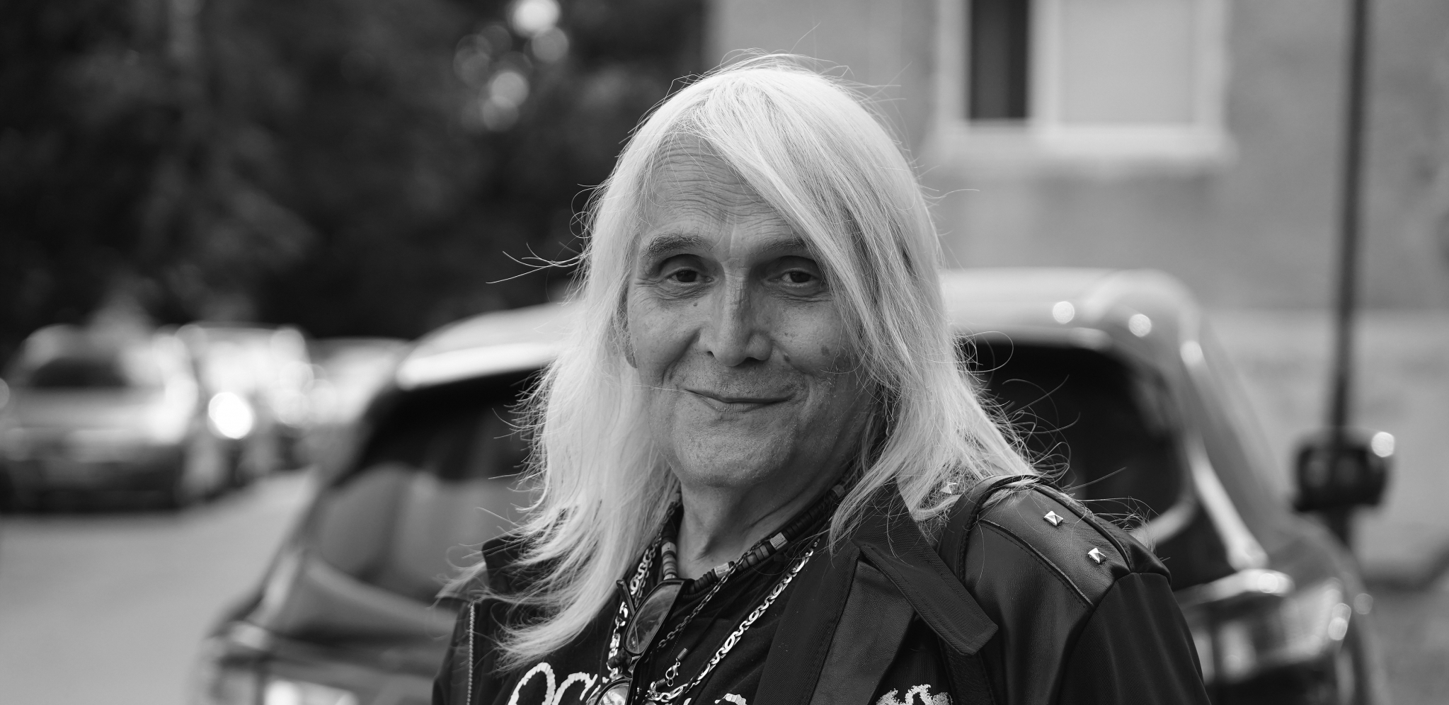 BORA ČORBA DOBIO MURAL U BEOGRADU! Na zidu ispisan tekst njegove najlepše pesme