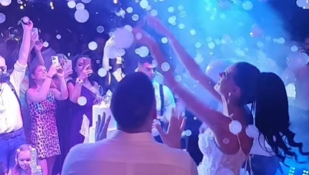 MISICA BLISTA U MINI VENČANICI! Isplivao snimak gala slavlja Bogdana Srejovića i Jovane, jedan detalj svima privukao pažnju!