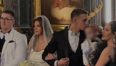 PRVE FOTKE SA VENČANJA SINA KRISTIJANA GOLUBOVIĆA! Mlada sa dubokim šlicom, a tek da vidite mladoženju, svi gledaju u jedan detalj