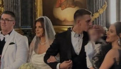 PRVE FOTKE SA VENČANJA SINA KRISTIJANA GOLUBOVIĆA! Mlada sa dubokim šlicom, a tek da vidite mladoženju, svi gledaju u jedan detalj