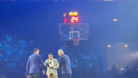 Hrvati zviždali Divcu, Aco Petrović hitno reagovao (VIDEO)