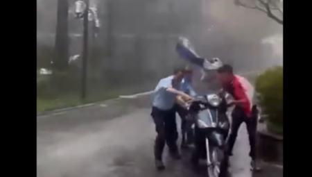 SUPERTAJFUN RAZORIO KINU, 420.000 LJUDI EVAKUISANO! Osvanuli prvi snimci nakon stravične oluje! (FOTO/VIDEO)