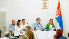 VUČIĆ SE OBRATIO RIO TINTU BEZ DLAKE NA JEZIKU Predsednik rešavao probleme građana, razgovori trajali 8 sati (FOTO/VIDEO)