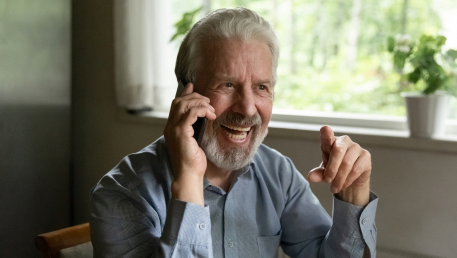 VIC DANA Zove muškarac ljubavnicu na telefon...