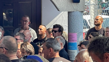 OGLASIO SE BAJAGA NAKON SAOBRAĆAJKE Pevač otkrio u kakvom je stanju