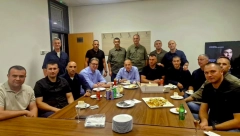 "PROŠLA JE PONOĆ" Vučić: Vratili se u kasarnu, pa da nadoknadimo propušteno (FOTO)