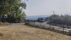 IMA POVREĐENIH U TEŠKOM UDESU Autobus i kamion se sudarili u krivini, haos na putu za Guču