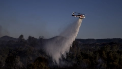 PANIKA U SAD Požar stigao do predgrađa Los Anđelesa, naređena hitna evakuacija