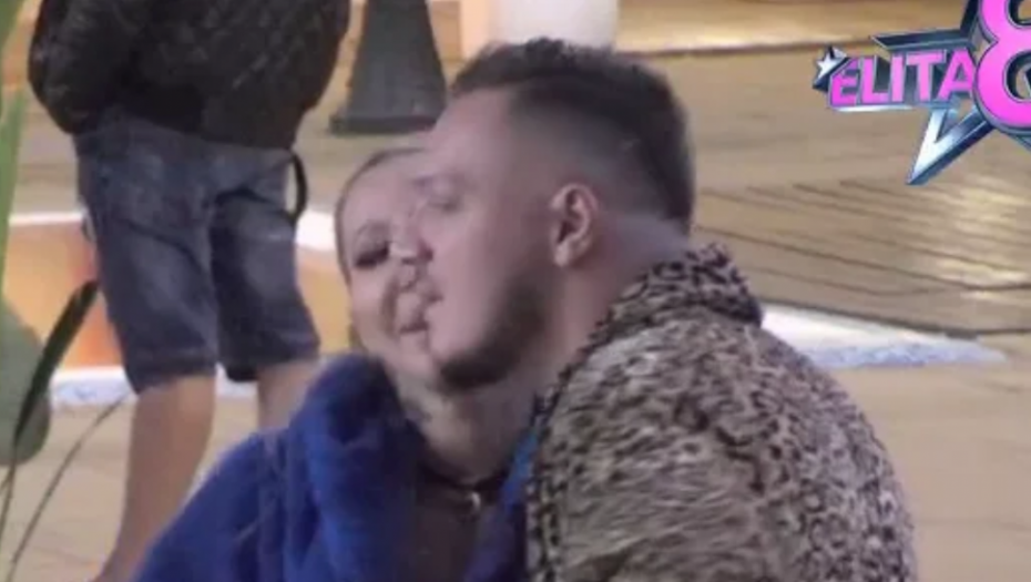 PAO POLJUBAC ANELI I GASTOZA Ahmićeva ga dohvatila pred svima, pa mu obećala jednu stvar