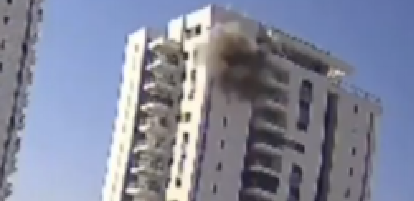 IZVRŠEN NAPAD Pogođena zgrada (VIDEO)