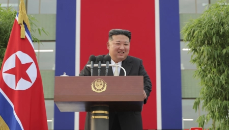 SEVERNA KOREJA GRADI NOVU POMORSKU BAZU Kim Džong Un obišao radove