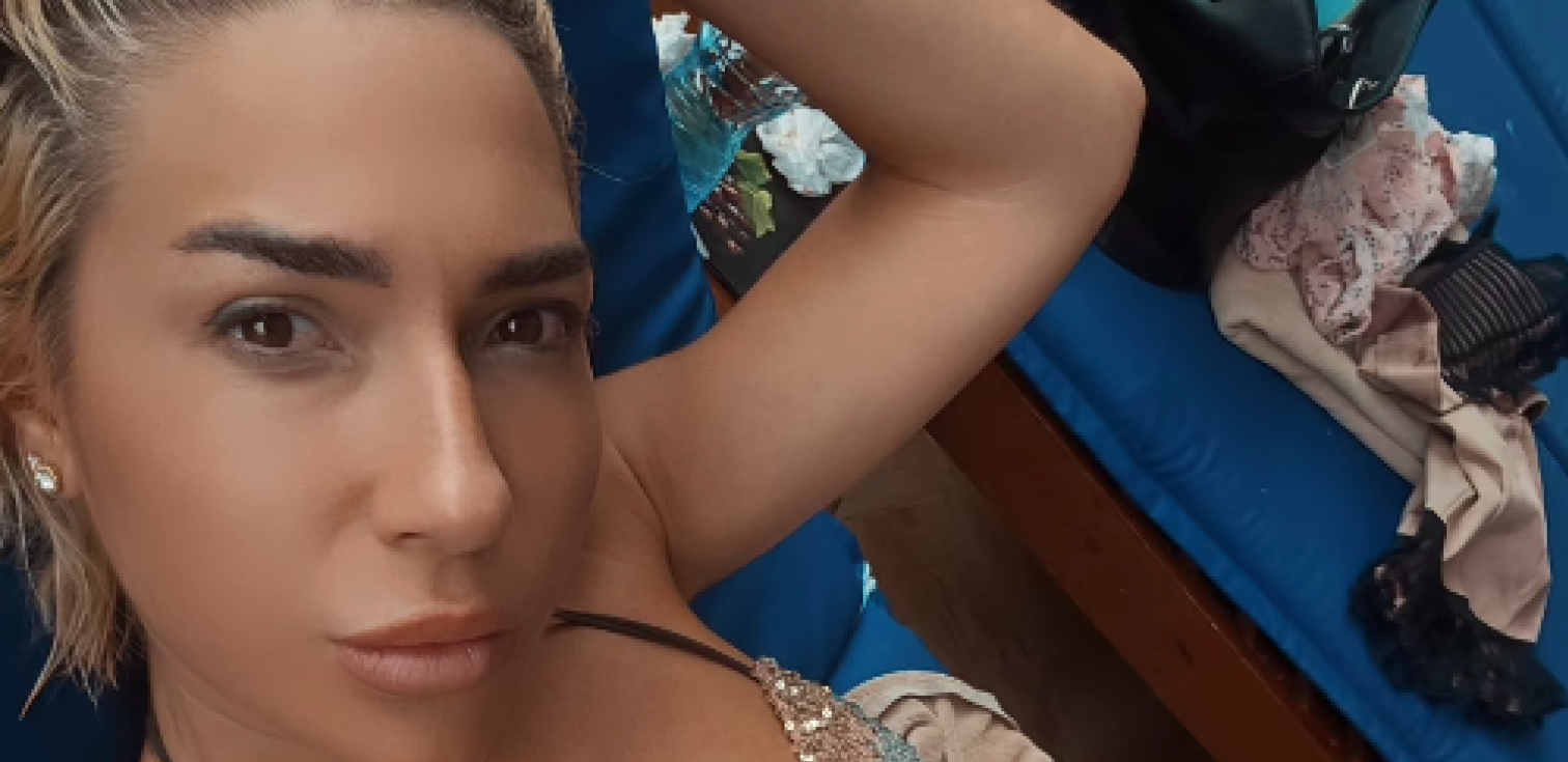 SKINULA SE JOVANA JEREMIĆ! Voditeljka Pinka pokazala brutalnu figuru, osvnule golišave fotke, mreže gore!