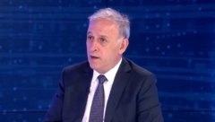 PONOŠ UMESTO DA SE POKRIJE UŠIMA I ĆUTI, ON SE NAŠAO POZVAN DA PRIČA O KiM! A sve su dali Albancima što se moglo dati