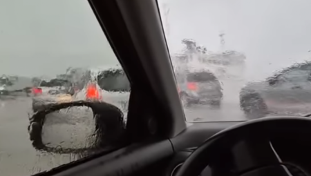 APOKALIPTIČNE SCENE IZ GRČKE! Teško nevreme pogodilo omiljene destinacije Srba, građanima poslate poruke UPOZORENJA! (VIDEO)