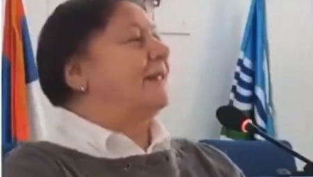 STAVITE PRST U SUMPORNU KISELINU I... "Ekspertkinja" opozicije opet žestoko lupila, HITNO se oglasila Brnabić