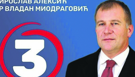 SPASIĆ: ALEKSIĆEV ČOVEK PRIZNAO DA PODVODI DEVOJKE Petrović je na Fejsbuku napisao...