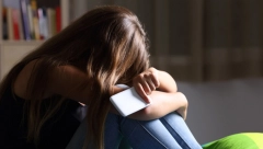 URADILA TETOVAŽU, A SAD LIJE KROKODILSKE SUZE "Da li je moguće da imam to napisano na telu?!"