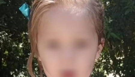 PITBUL PREKLAO DEVOJČICU (4) DOK SE IGRALA Od stravičnih povreda preminula u bolnici, a sada se oglasio OTAC (VIDEO)