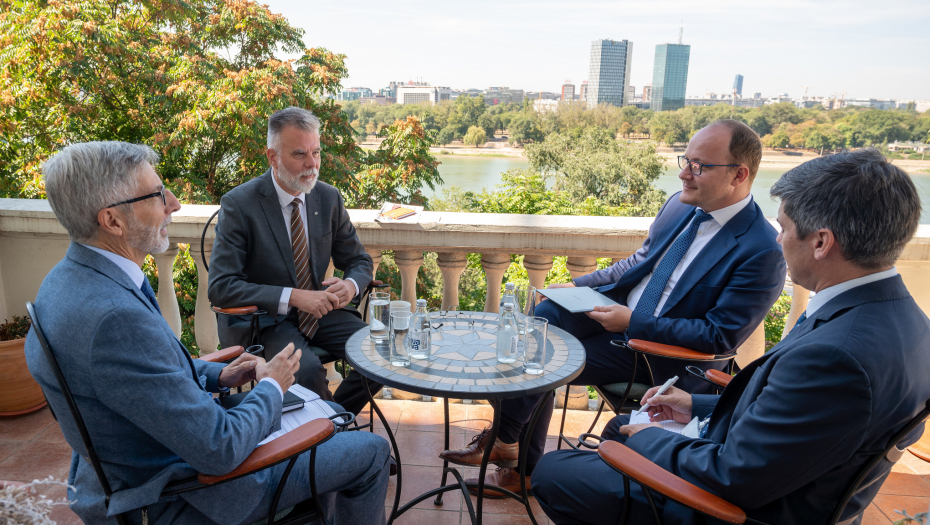 MINISTAR RISTIĆ SASTAO SE SA AMBASADOROM FRANCUSKE PJEROM KOŠAROM