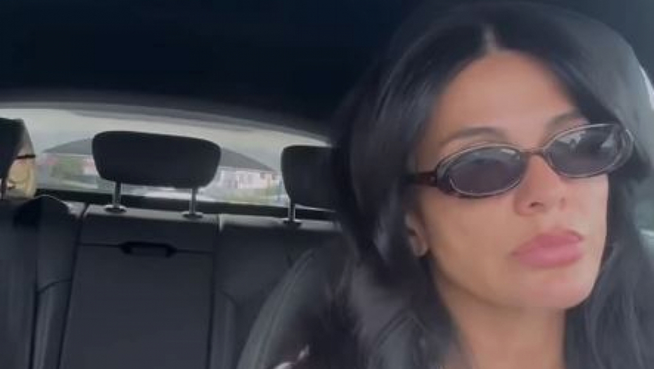 NAŠA VODITELJKA PRVO DETE RODILA U 39. GODINI! Razvela se od fatalnog rukometaša, a onda se udala za advokata