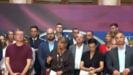 ĐILASOVI OPOZICONARI KAO S MARSA DA SU PALI Zovu Vučića na sednicu, ali mu i brane da dođe