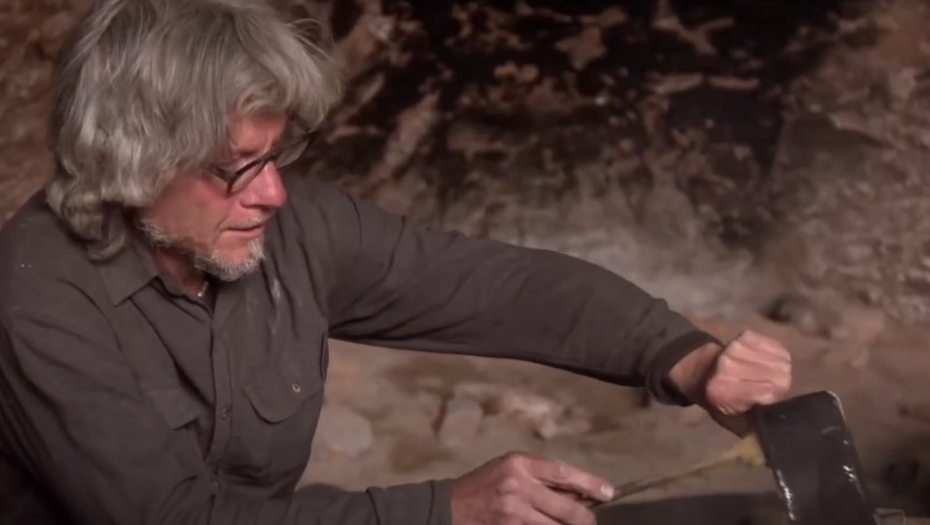 ČOVEK NA 15 GODINA NAPUSTIO CIVILIZACIJU Odrekao se novca u potpunosti, način na koji je uspeo da preživi će vas šokirati! (VIDEO)