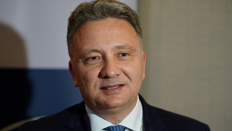 VUČIĆ SE NEUMORNO BORI ZA NAŠ NAROD! Oglasio se Mihailo Jovanović sa snažnom porukom