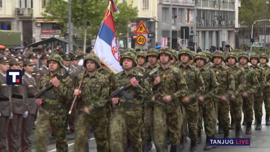 VOJNICI ĆE BITI BEZ MOBILNIH TELEFONA? Pravila su jasna, a ovo su uslovi za odlaganje vojnog roka