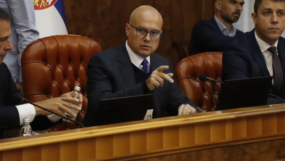 VLADA USVOJILA PREDLOG IZMENA I DOPUNA ZAKONA O BUDŽETU ZA 2024. GODINU Vučević: Izdvajamo više sredstava za porodice s decom, zdravstvo i poljoprivredu