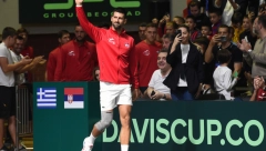 NOVAČE, ŠTA TO RADIŠ? Đoković posle pobede prišao NJOJ i uradio nešto NEOČEKIVANO (FOTO)