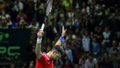 OVO MOGU SAMO ĐOKOVIĆEVI NAVIJAČI Novak izgubio gem, a reakcija publike je izazvala nevericu kod Grka (VIDEO)