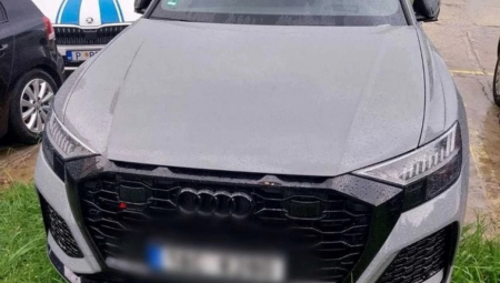 OVO JE UKRADENI AUTO VREDAN 65.000 EVRA KOJI JE VOZILA TAMARA ZVICER Kada ju je zautavila policija, utvrdili da za vozilom traga Interpol