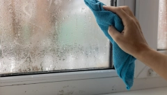 VLAGA NA STAKLU NIJE BEZOPASNA Evo kako da sprečite kondenzaciju na prozorima