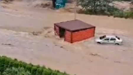 RAZMERE KATASTROFE SU MONSTRUOZNE, ZAPLAKAO SAM Bolne reči komentatora: Sada i zgrade plutaju, NAŠ GRAD VIŠE NE POSTOJI