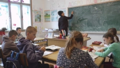 MLADI NE ŽELE DA BUDU NASTAVNICI Prošle godine upisana SAMO TRI studenta hemije, a evo zašto je to tako!