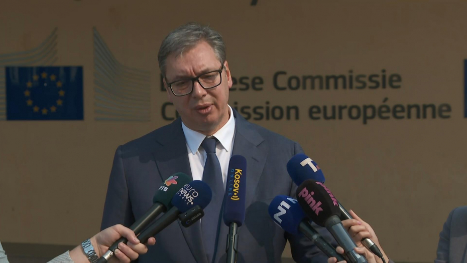 VUČIĆ OŠTRO O LICEMERJU DANASA Juče su me optuživali da sam izdajnik, danas traže da priznam nezavisno Kosovo