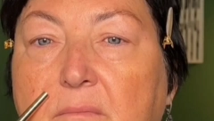 NAŠMINKALA JE MAMU RUSKINJU (50) I PODMLADILA ZA 15 GODINA Transformacija koja je sve oduševila, Ksenija ostala u šoku