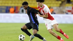 Ludnica u duelu Zvezdinih rivala, Atletiko slavio posle preokreta