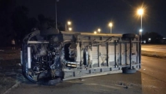 MUŠKARAC (40) UMRO U TOKU VOŽNJE, PA SE PREVRNUO KOMBIJEM  Tragedija kod Kvantaša u Beogradu